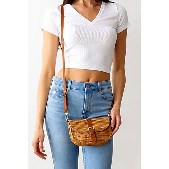 Be Clever Handbags - Crossbody Purse Bag. Tan Weave, Brown Faux Leather. Be Clever Brand. NWT.